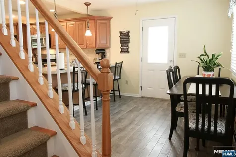 6 Knollwood Road Totowa NJ 07512