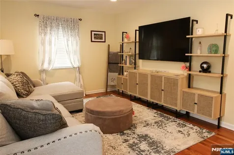 6 Knollwood Road Totowa NJ 07512