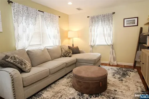 6 Knollwood Road Totowa NJ 07512