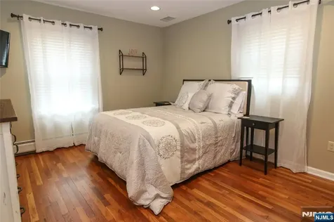 6 Knollwood Road Totowa NJ 07512