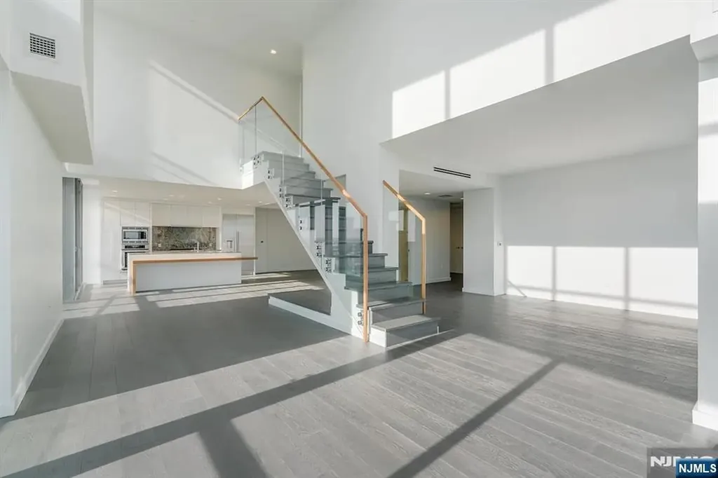 320 Adolphus Avenue Cliffside Park NJ 07010