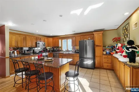 17 Pleasant Kearny NJ 07032
