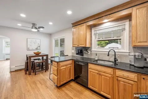 419 Wyckoff Avenue Ramsey NJ 07446