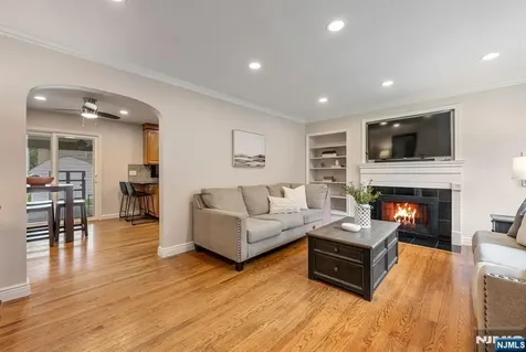 419 Wyckoff Avenue Ramsey NJ 07446