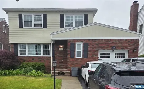 208 Alden Street Wallington NJ 07057