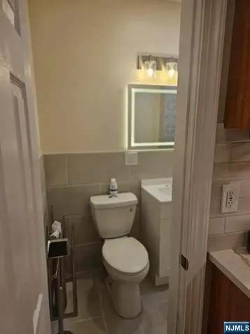 19 Albert Street Garfield NJ 07026