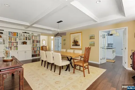 1 Hickory Lane Roseland NJ 07068