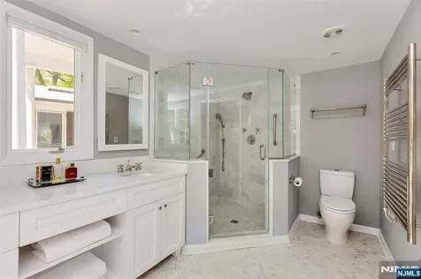 1 Hickory Lane Roseland NJ 07068