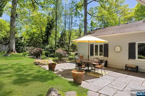 1 Hickory Lane Roseland NJ 07068