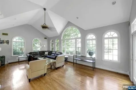 5 Monroe Drive Mahwah NJ 07430