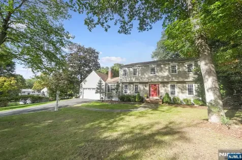 5 Monroe Drive Mahwah NJ 07430
