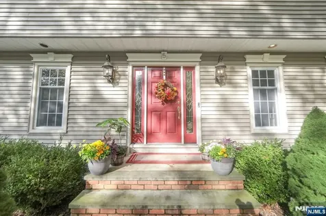 5 Monroe Drive Mahwah NJ 07430