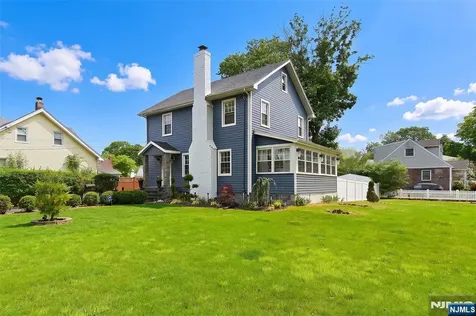 475 Albert Place New Milford NJ 07646