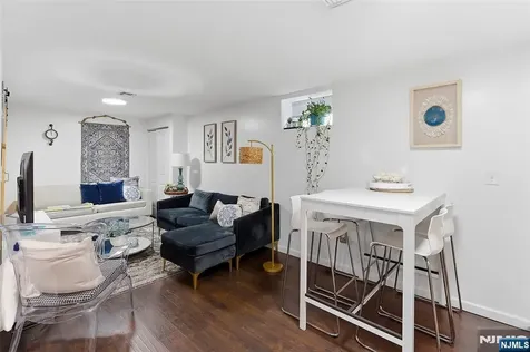475 Albert Place New Milford NJ 07646