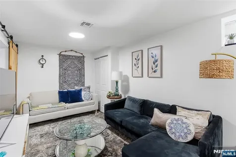 475 Albert Place New Milford NJ 07646