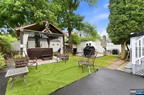 475 Albert Place New Milford NJ 07646