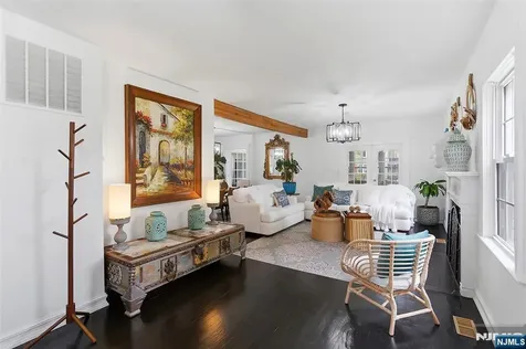 475 Albert Place New Milford NJ 07646