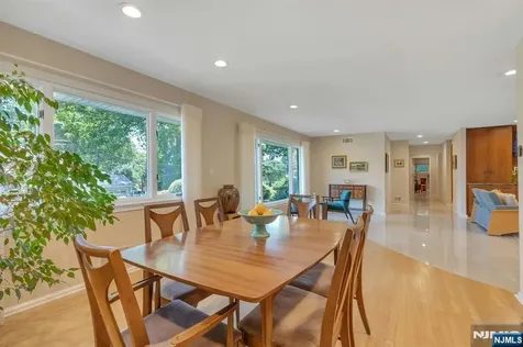 130 Pearl Brook Drive Clifton NJ 07013
