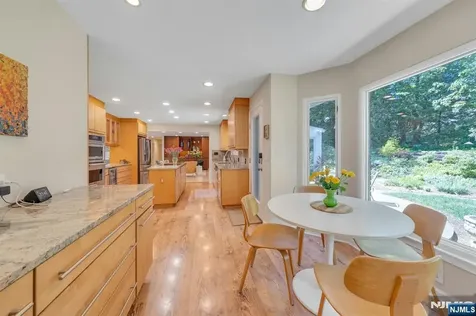 130 Pearl Brook Drive Clifton NJ 07013