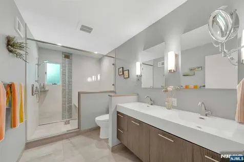 130 Pearl Brook Drive Clifton NJ 07013