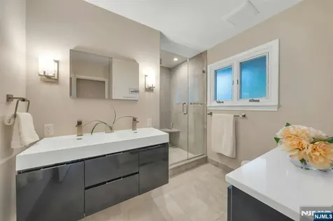 130 Pearl Brook Drive Clifton NJ 07013