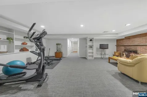 130 Pearl Brook Drive Clifton NJ 07013