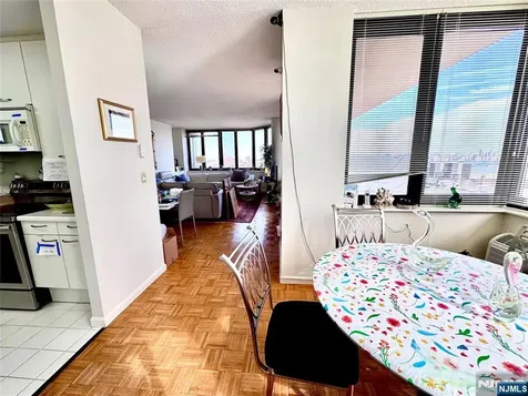 100 Carlyle Cliffside Park NJ 07010