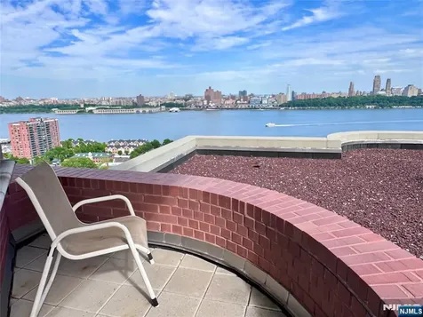 100 Carlyle Cliffside Park NJ 07010