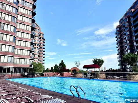 100 Carlyle Cliffside Park NJ 07010