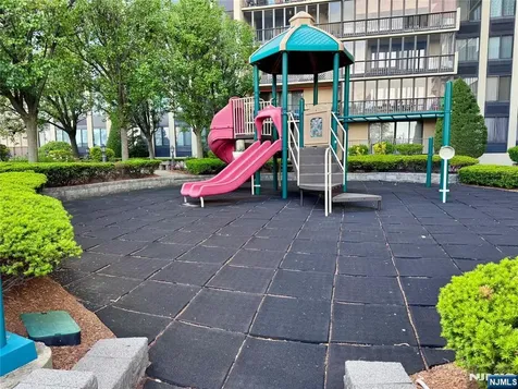 100 Carlyle Cliffside Park NJ 07010
