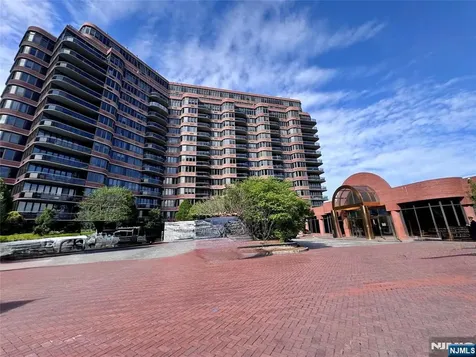 100 Carlyle Cliffside Park NJ 07010