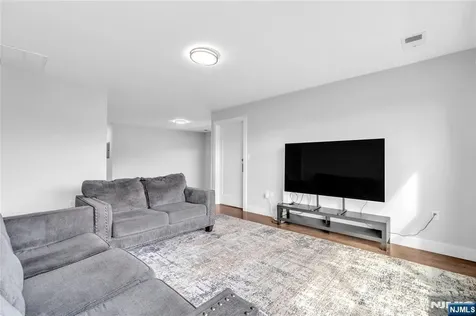 26 Arlington Boulevard North Arlington NJ 07031