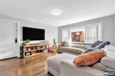 26 Arlington Boulevard North Arlington NJ 07031