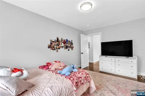 26 Arlington Boulevard North Arlington NJ 07031