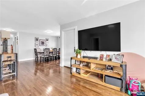 26 Arlington Boulevard North Arlington NJ 07031