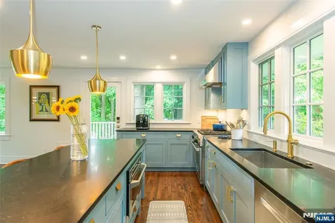 487 Highland Avenue Montclair NJ 07043