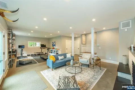 487 Highland Avenue Montclair NJ 07043