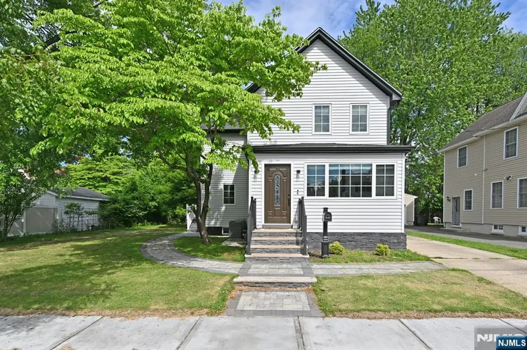 119 Lenox Avenue New Milford NJ 07646