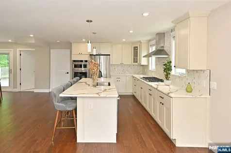119 Lenox Avenue New Milford NJ 07646