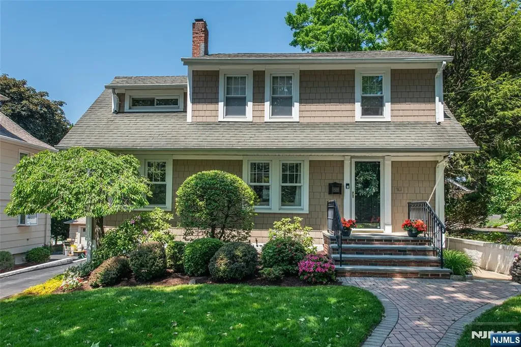 10 Irving Place Nutley NJ 07110