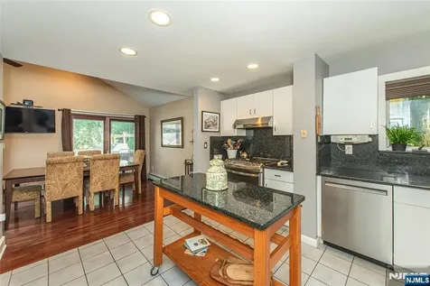 10 Irving Place Nutley NJ 07110