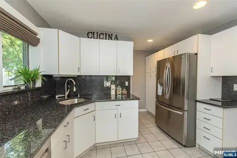 10 Irving Place Nutley NJ 07110