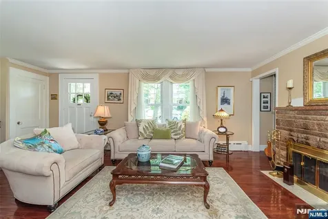 10 Irving Place Nutley NJ 07110