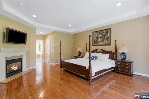 17 Constitution Avenue Roxbury Township NJ 07876