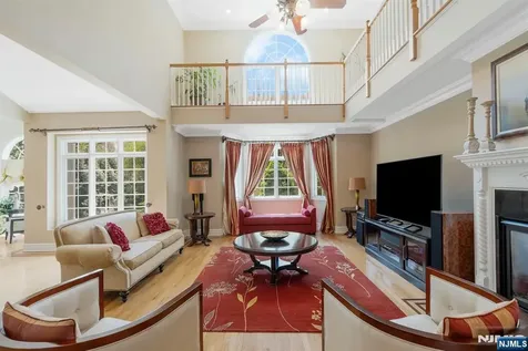 17 Constitution Avenue Roxbury Township NJ 07876
