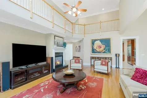 17 Constitution Avenue Roxbury Township NJ 07876