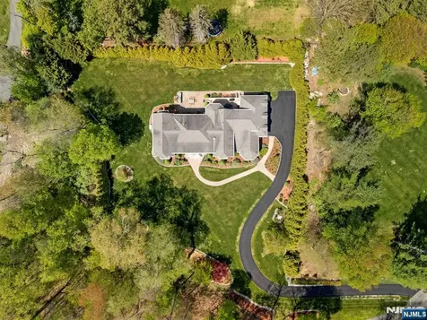 17 Constitution Avenue Roxbury Township NJ 07876