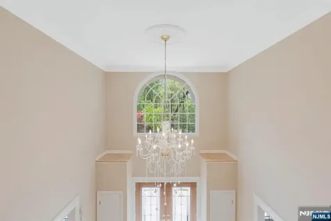 17 Constitution Avenue Roxbury Township NJ 07876
