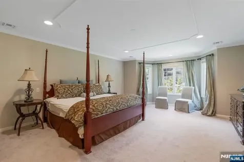 17 Constitution Avenue Roxbury Township NJ 07876