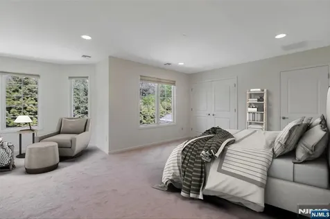 17 Constitution Avenue Roxbury Township NJ 07876